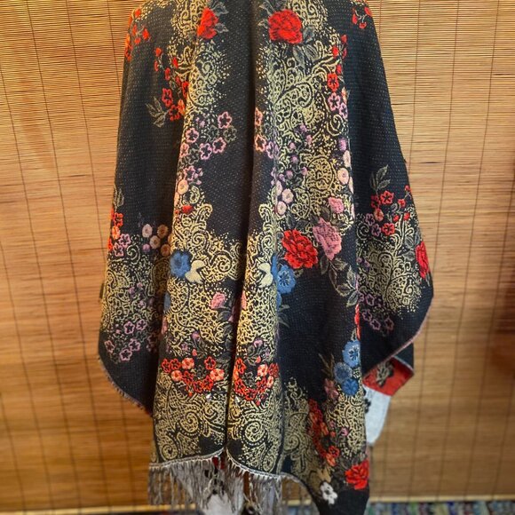 Mixit Gorgeous Floral Cape with Fringe Add Boots and Go! One Size EUC - Picture 4 of 5